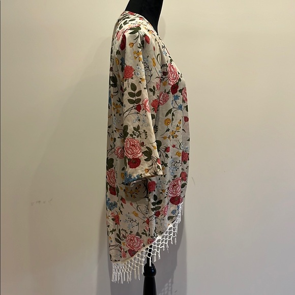 Johnny Was Floral Kimono with Fringe - Picture 4 of 9